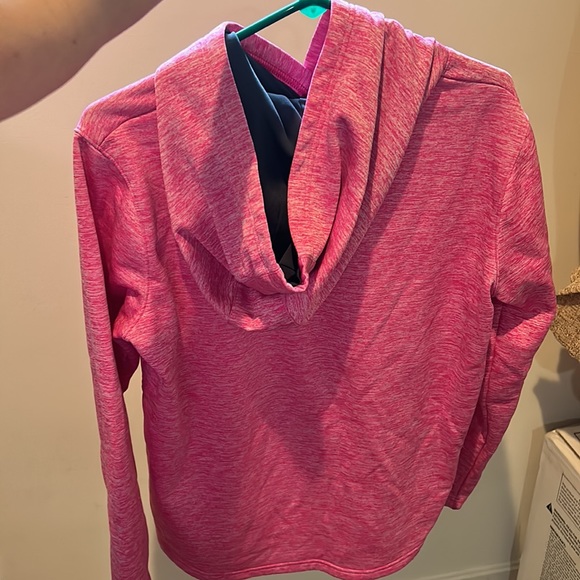 Women’s large under Armour sweatshirt in good condition - Picture 2 of 3